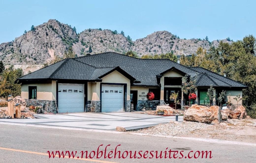 Noble House Suites B&B Grand Forks Exteriér fotografie