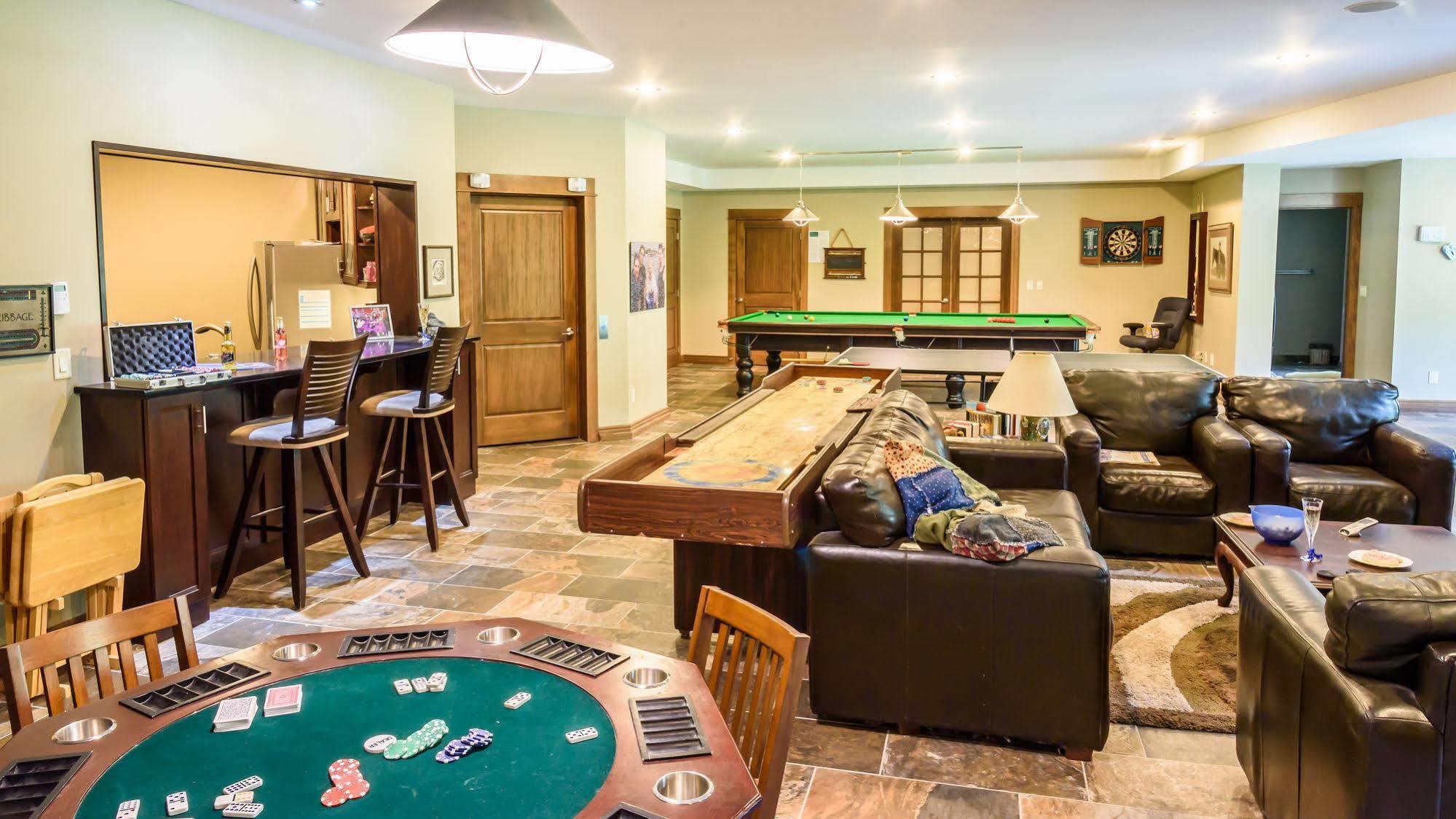 Noble House Suites B&B Grand Forks Exteriér fotografie